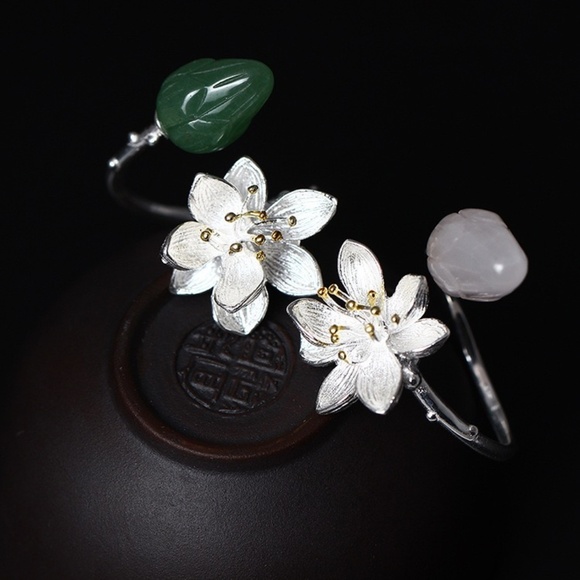 925 Sterling Silver Crystal Adjustable Lotus Ring - Picture 1 of 8